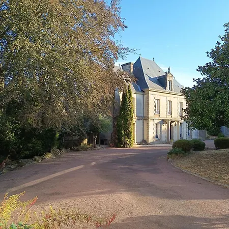 Chateau La Pierre-levee,la Conciergerie 8 Pers-15min Puydufou Lägenhet La Gaubretiere